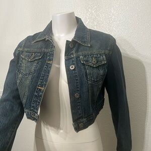 Guess Vintage 90’s Cropped Denim Stylish Jacket - in great condition!